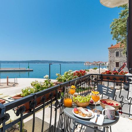 Luxury Apartments Perko Kaštela エクステリア 写真