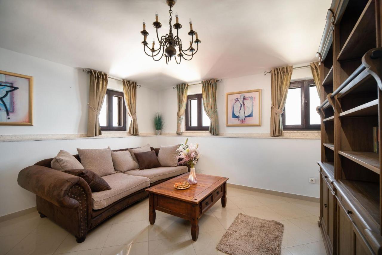 Luxury Apartments Perko Kaštela エクステリア 写真