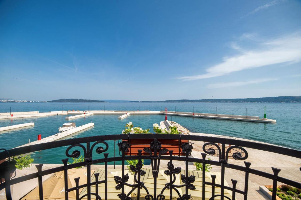 Luxury Apartments Perko Kaštela エクステリア 写真