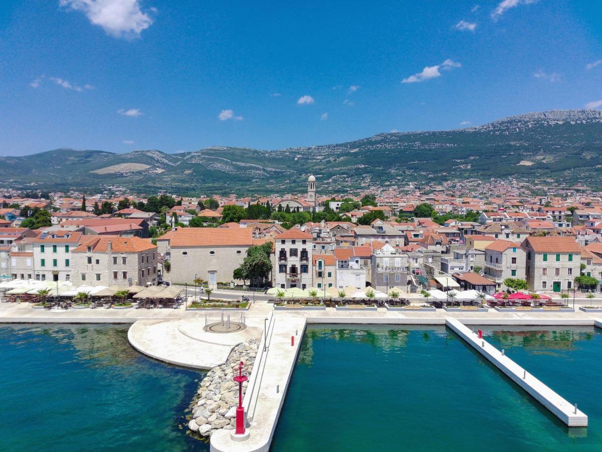 Luxury Apartments Perko Kaštela エクステリア 写真