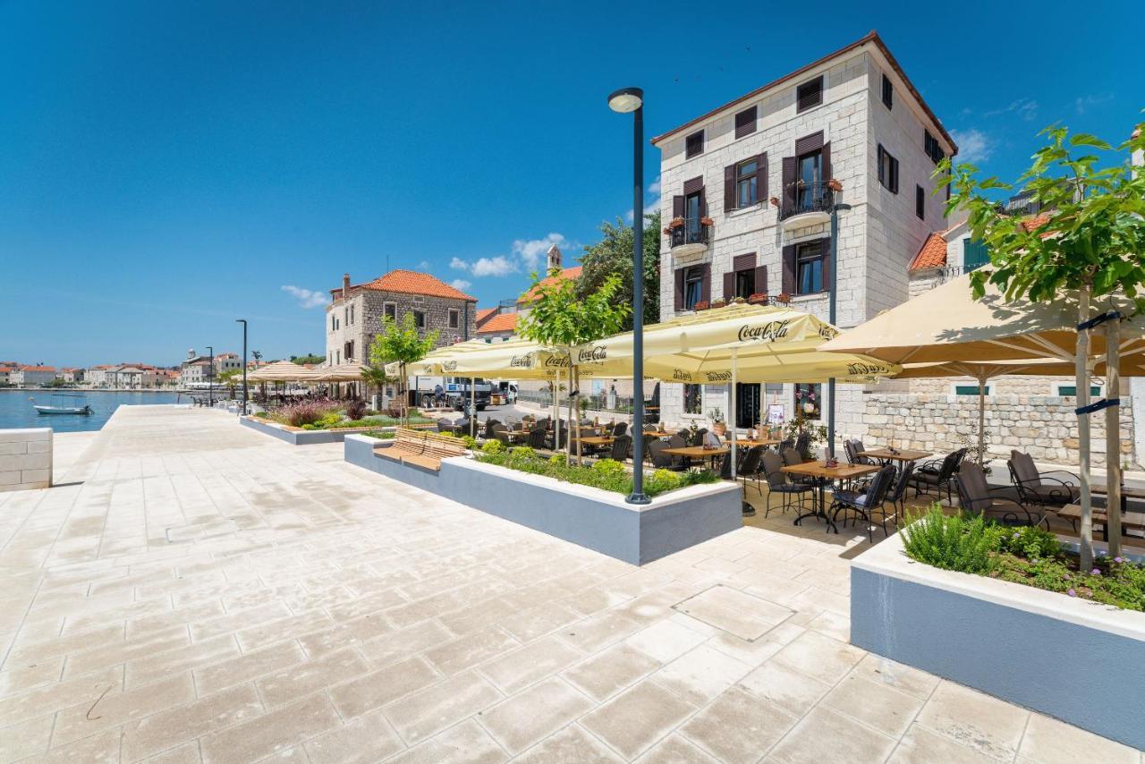 Luxury Apartments Perko Kaštela エクステリア 写真