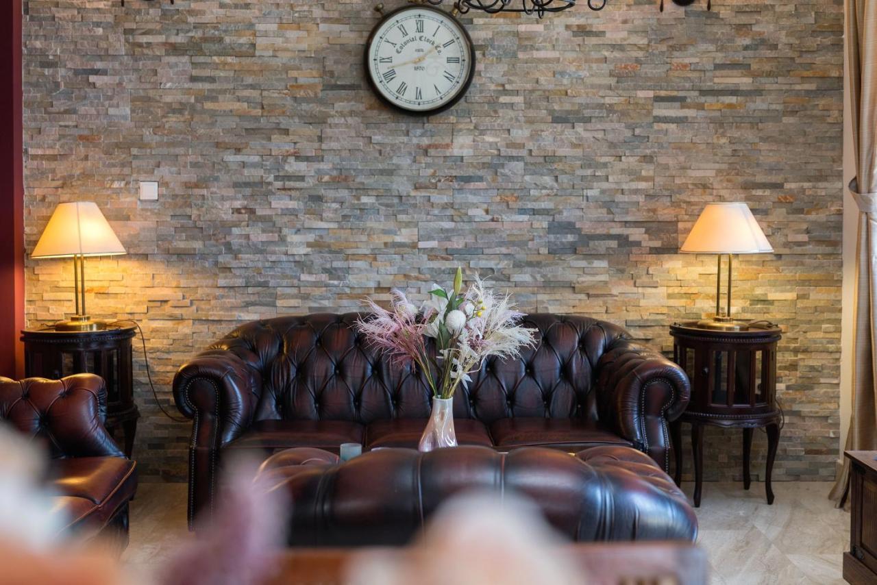 Luxury Apartments Perko Kaštela エクステリア 写真
