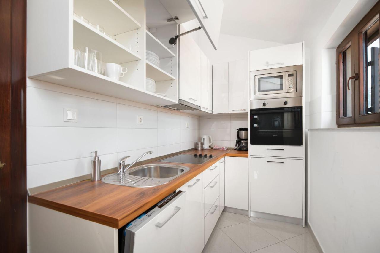 Luxury Apartments Perko Kaštela エクステリア 写真