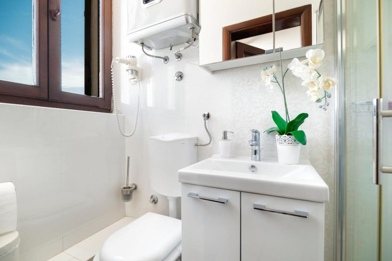 Luxury Apartments Perko Kaštela エクステリア 写真